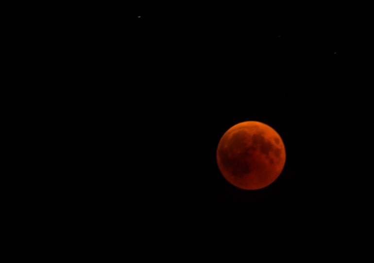 The Lunar Eclipse at SNU