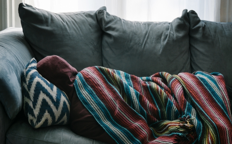 Couch Naps or Bed Naps: Which is Better?