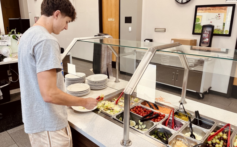 Fueling the Game: Nutrition Habits of SNU’s Division II Athletes